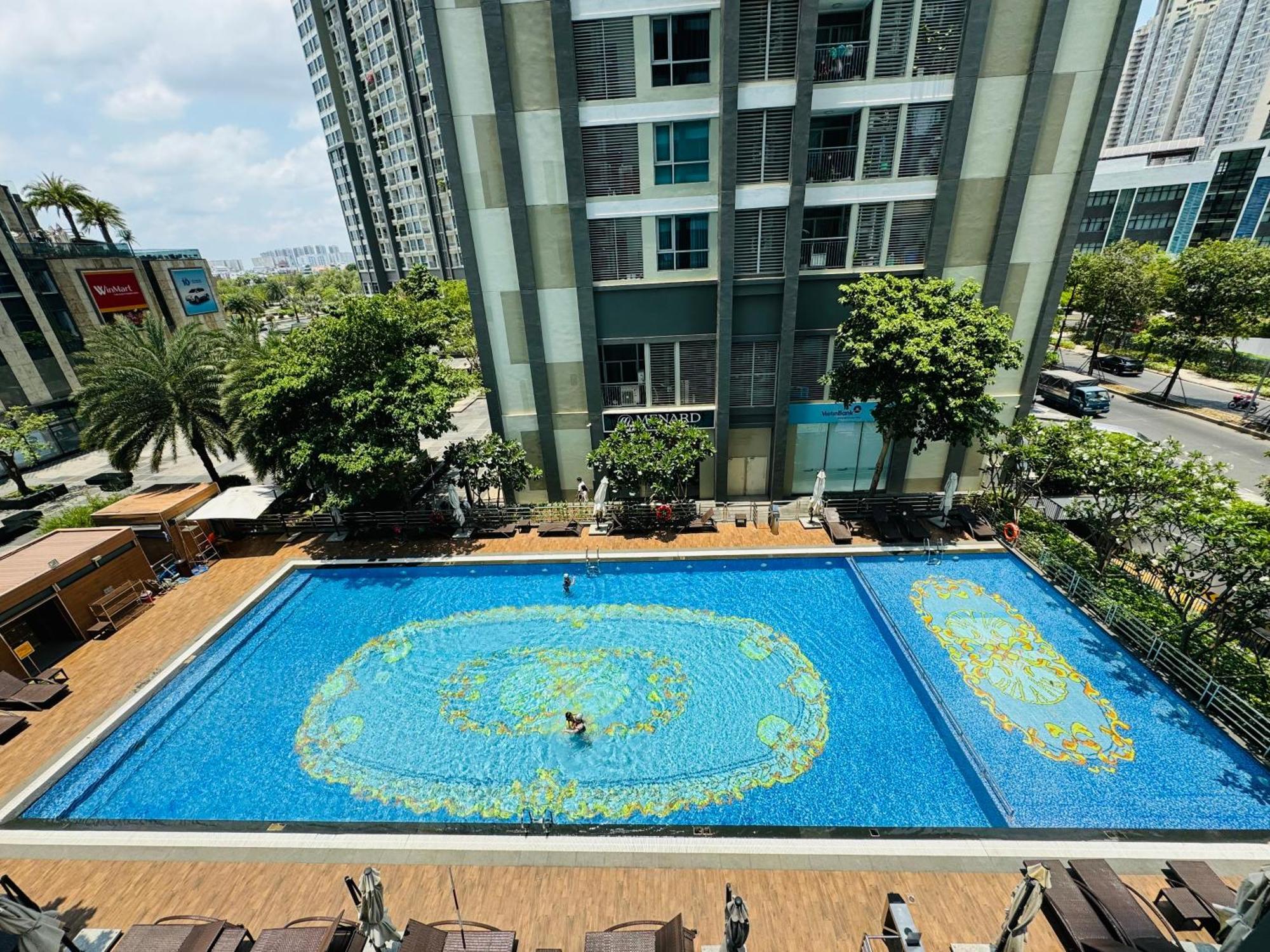 Vinhomes Landmark Condotel Suite Ho Chi Minh City Exterior photo